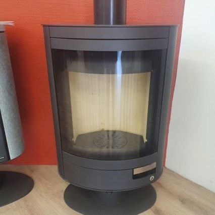 Poêle à bois pivotant